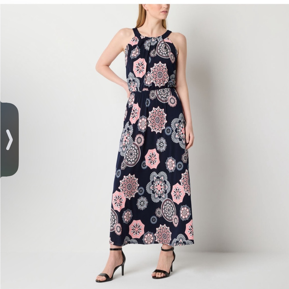 NWT Robbie Bee sleeveles navy print dress in size medium.
